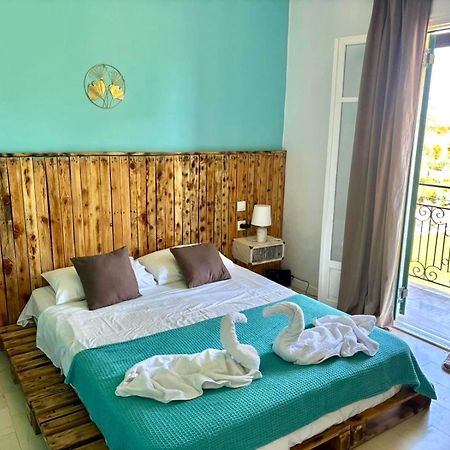 Actru'S Homes Roda  Luaran gambar